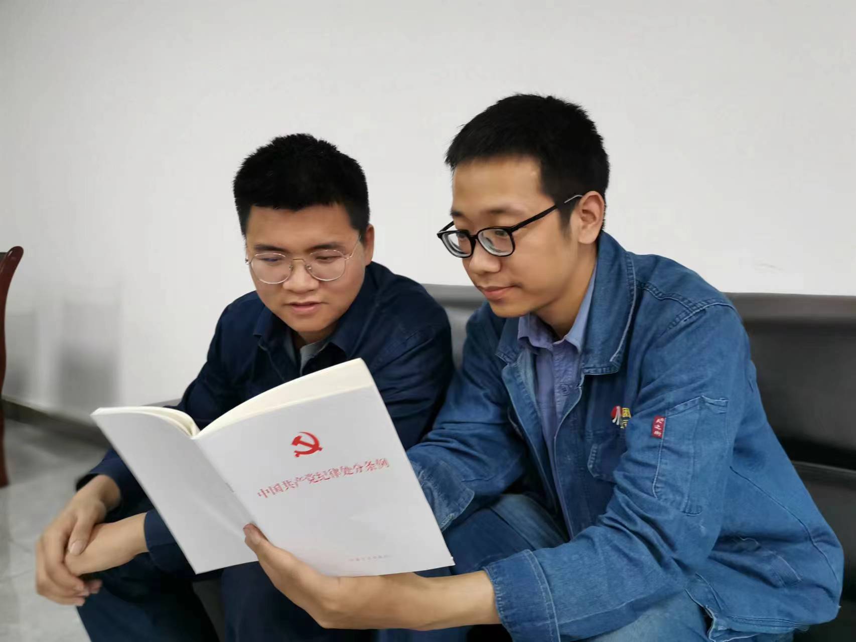 “三步走”讓黨紀(jì)學(xué)習(xí)教育“蔚然成風(fēng)” “三步走”讓黨紀(jì)學(xué)習(xí)教育“蔚然成風(fēng)”