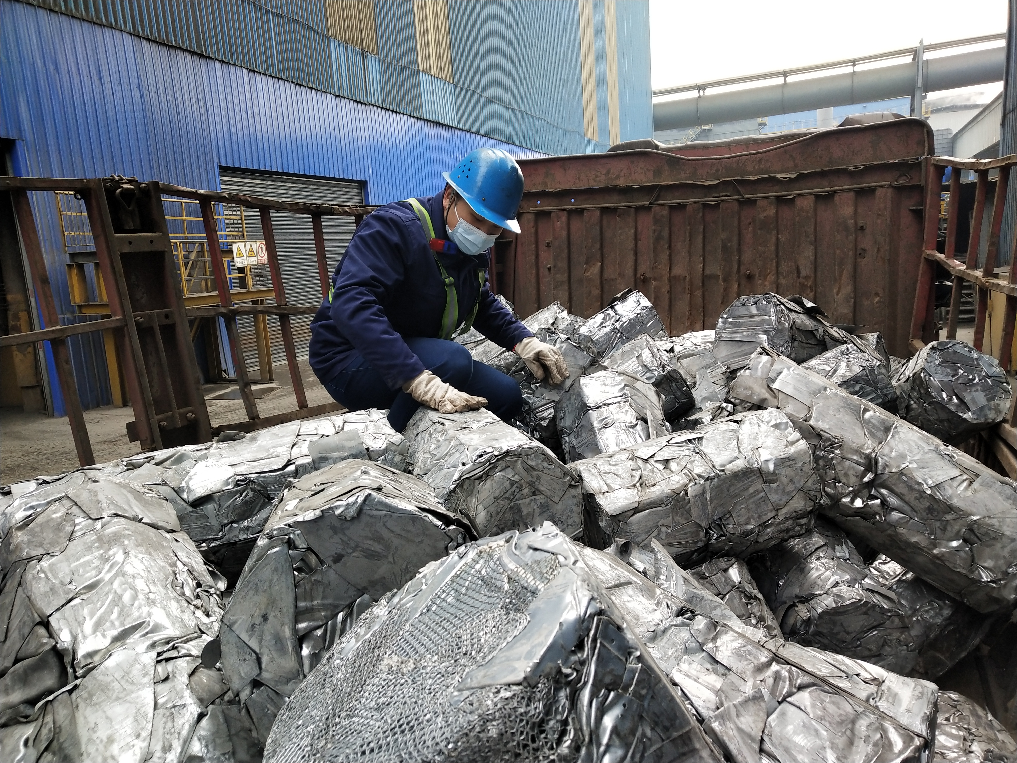 向“新”而行,以學(xué)促干謀發(fā)展 向“新”而行,以學(xué)促干謀發(fā)展