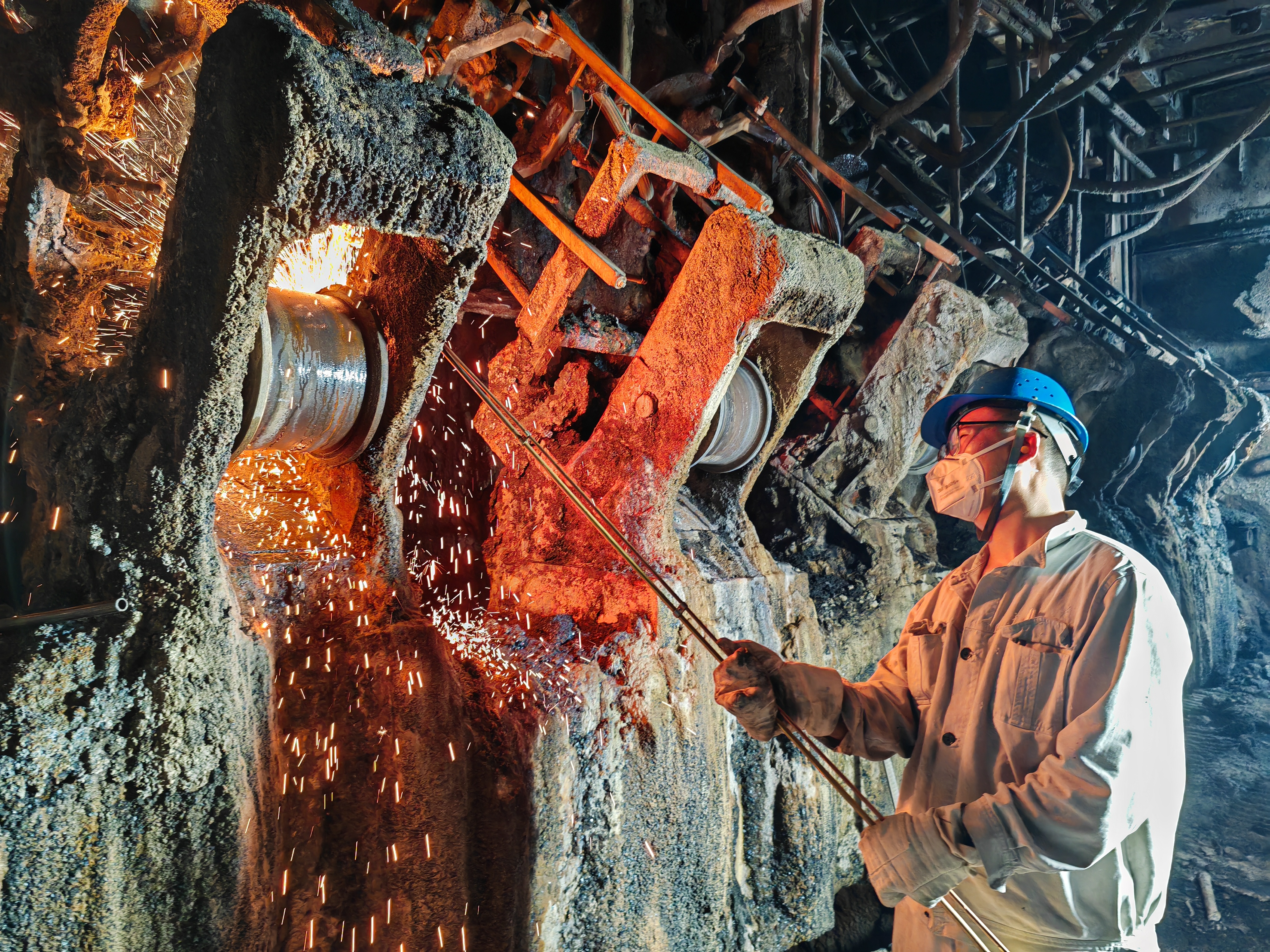 看!檢修一線的“最美身影” 看!檢修一線的“最美身影”