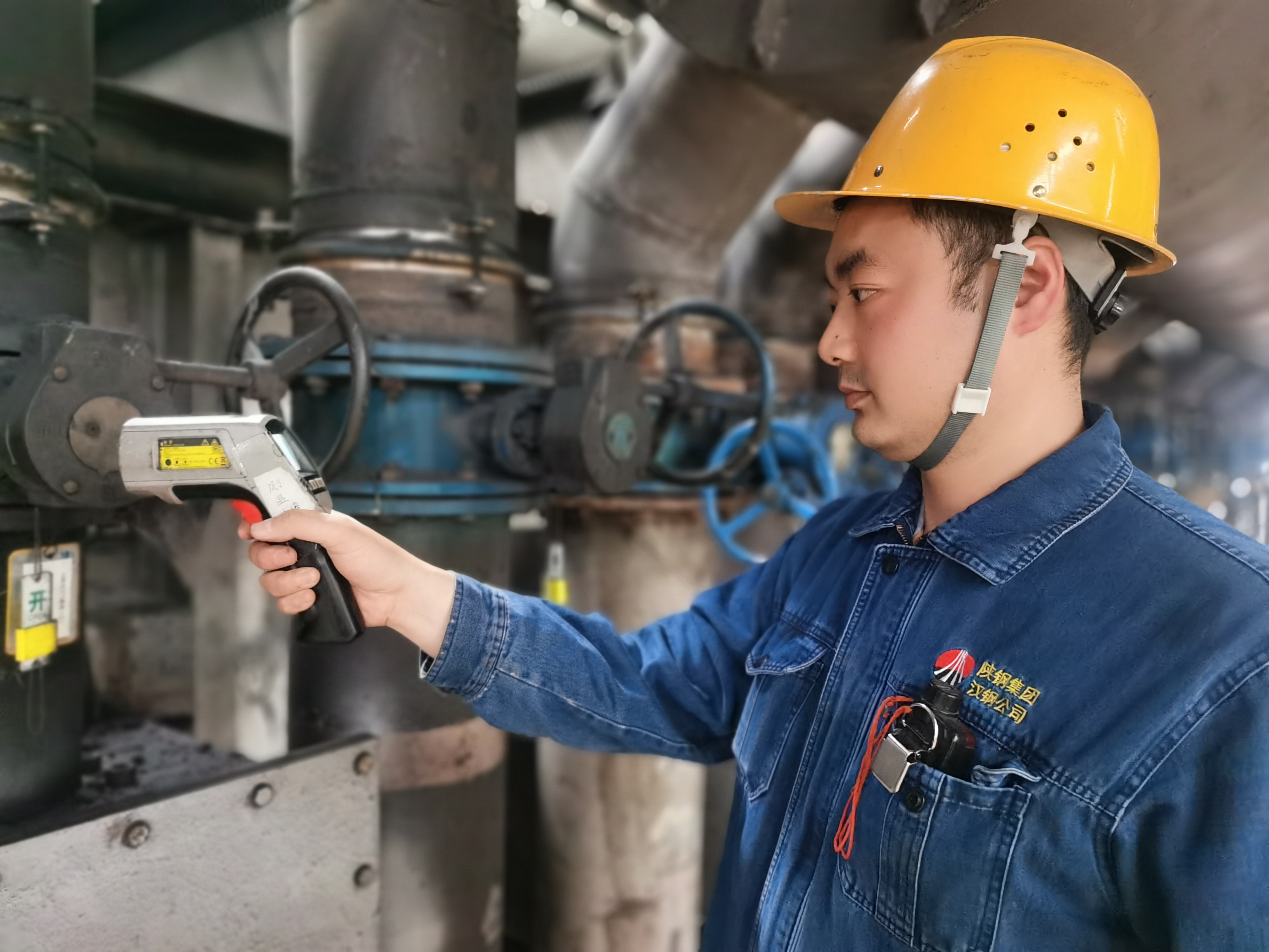 堅守不斷檔 看漢鋼公司如何“置頂”節日安全生產 堅守不斷檔 看漢鋼公司如何“置頂”節日安全生產