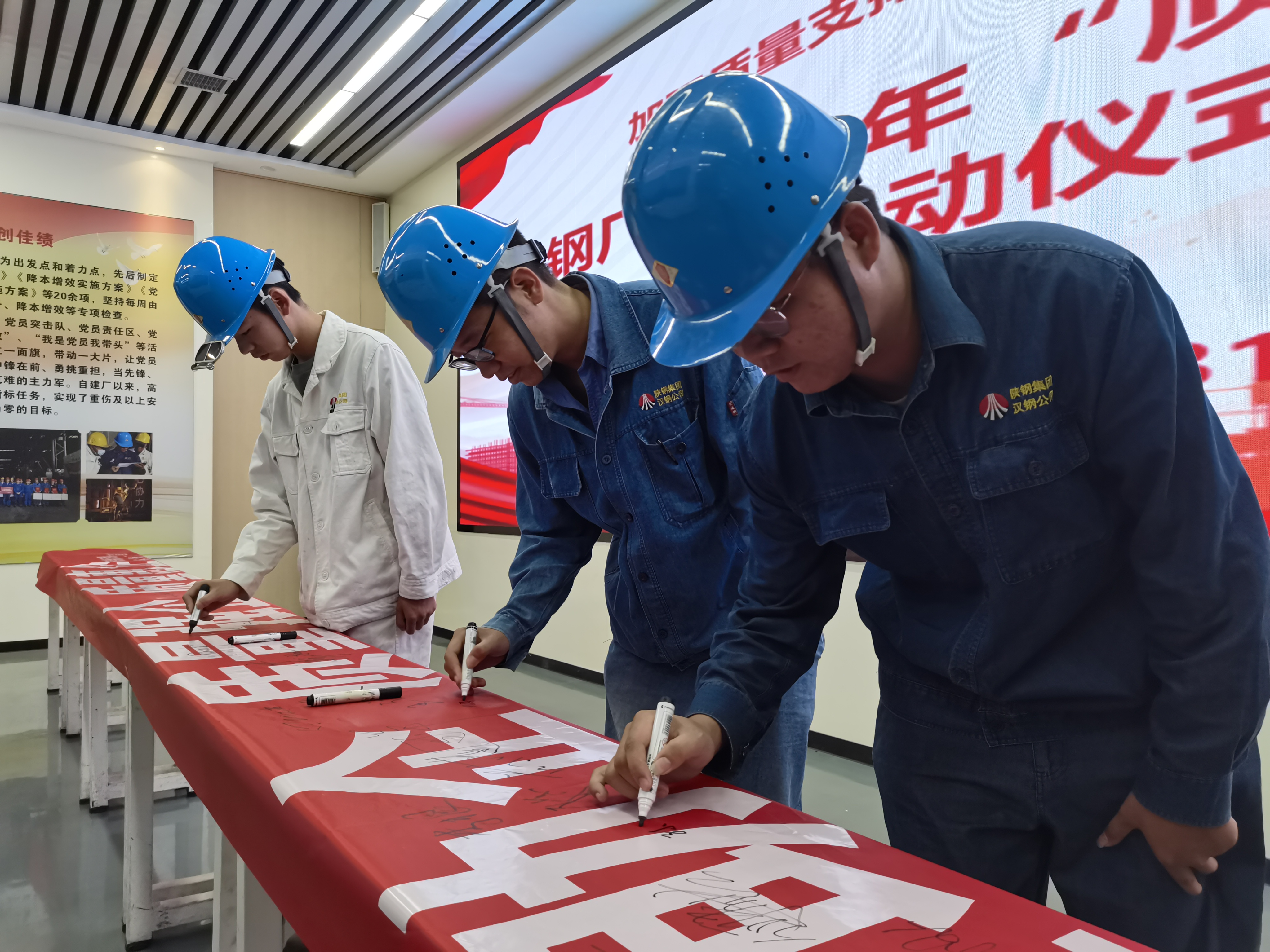 �Գ��|������  ������������