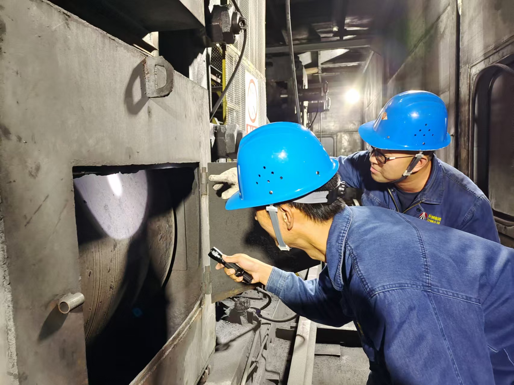 ���­h���������ԣ������Gɫ��̼��Ч�\��