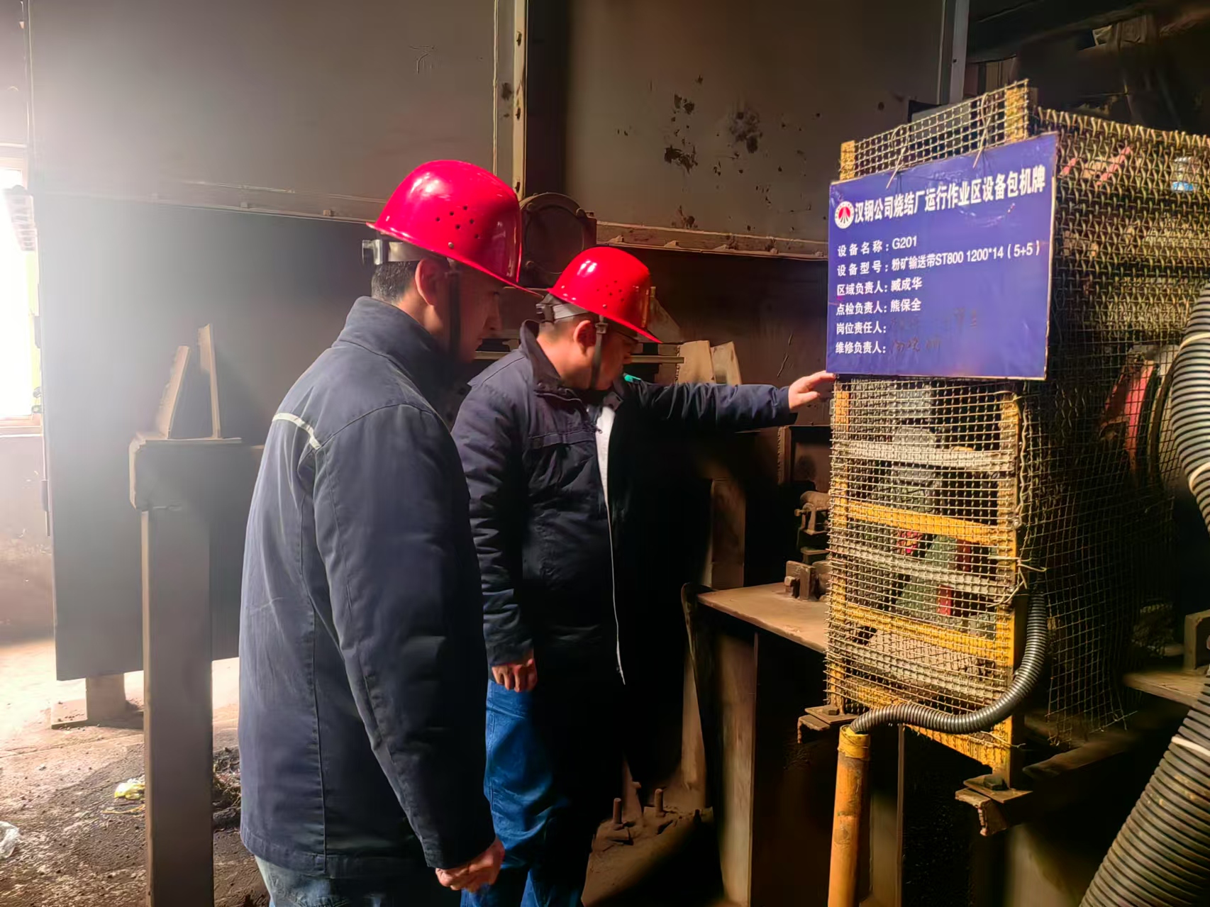 ��������������E�� ���������������L