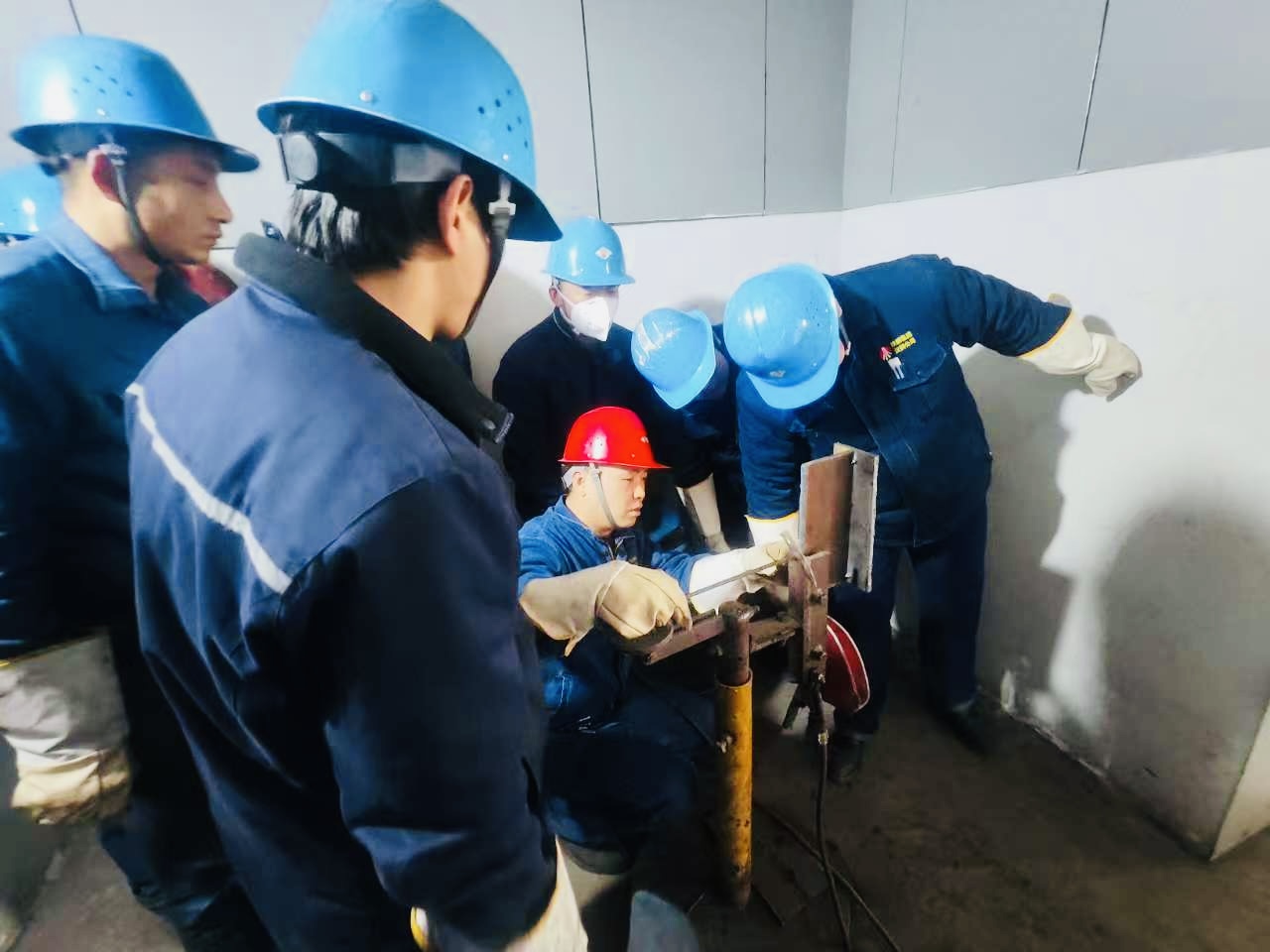 ����ӿ�� ���ܼ�����������r��