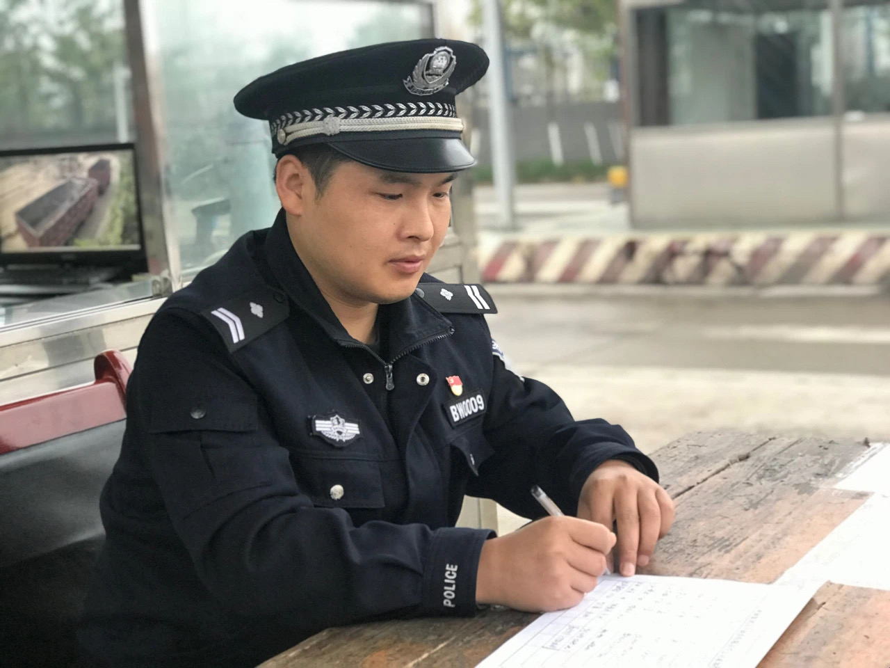 丹心鑄鋼魂 鐵肩擔使命 ——記漢鋼公司勞模丁小喜 丹心鑄鋼魂 鐵肩擔使命 ——記漢鋼公司勞模丁小喜