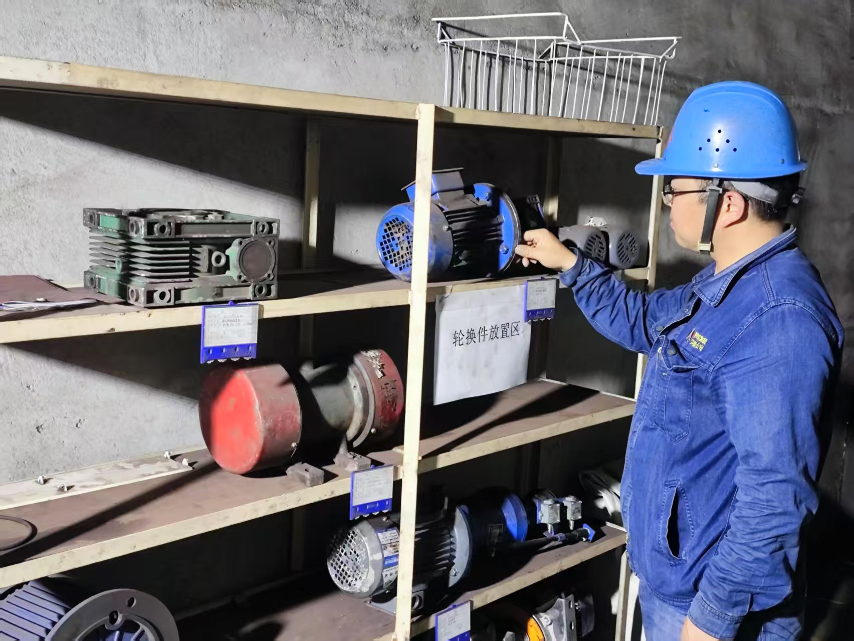 �Թ���֮���֡��D�ɳɱ���ˮ�֡�