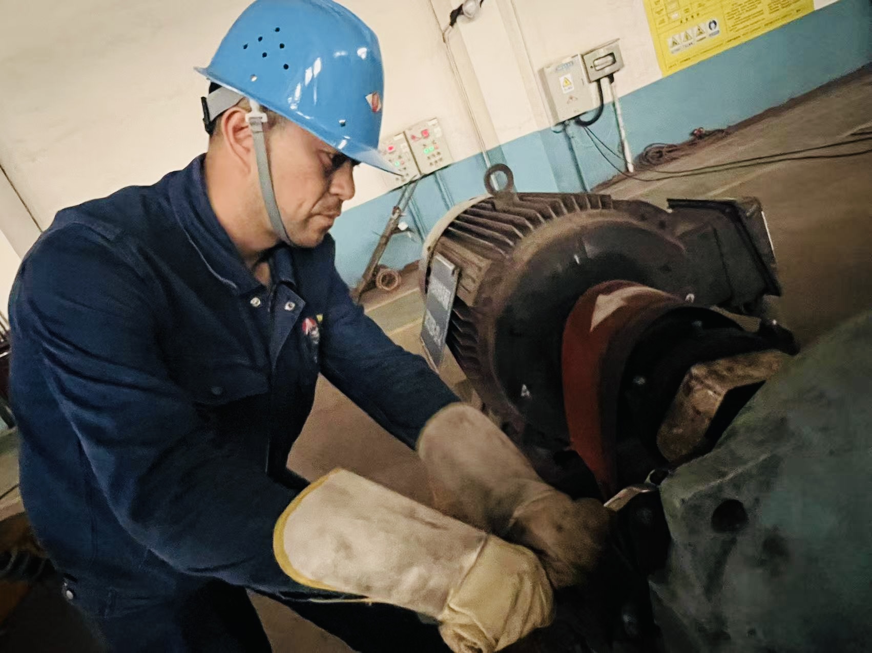 詹濤:鐵前維修降本的“擎旗手” 詹濤:鐵前維修降本的“擎旗手”