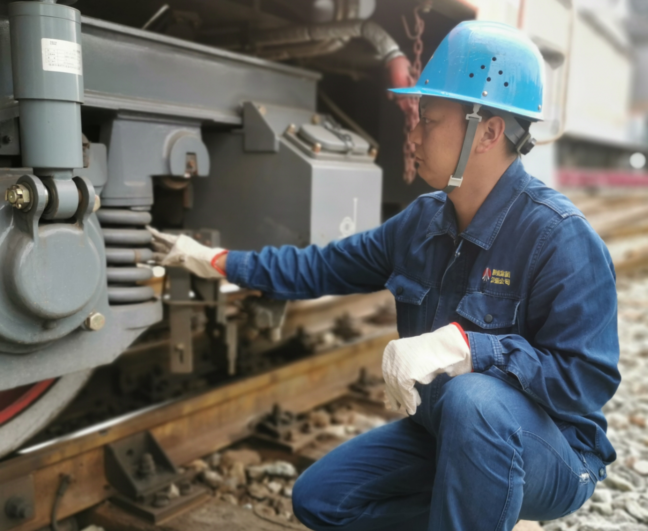 直面“烤”驗,他們“熱”度不減保生產! 直面“烤”驗,他們“熱”度不減保生產!