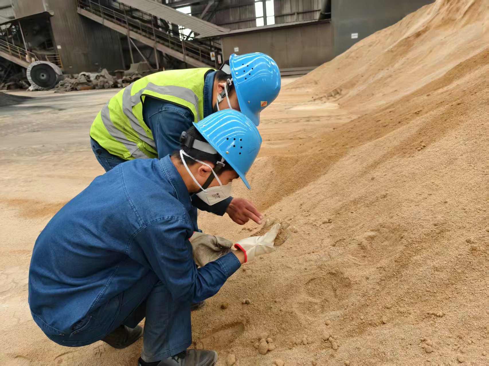 ��ý������F��P�� ���Ч�桰�����~��