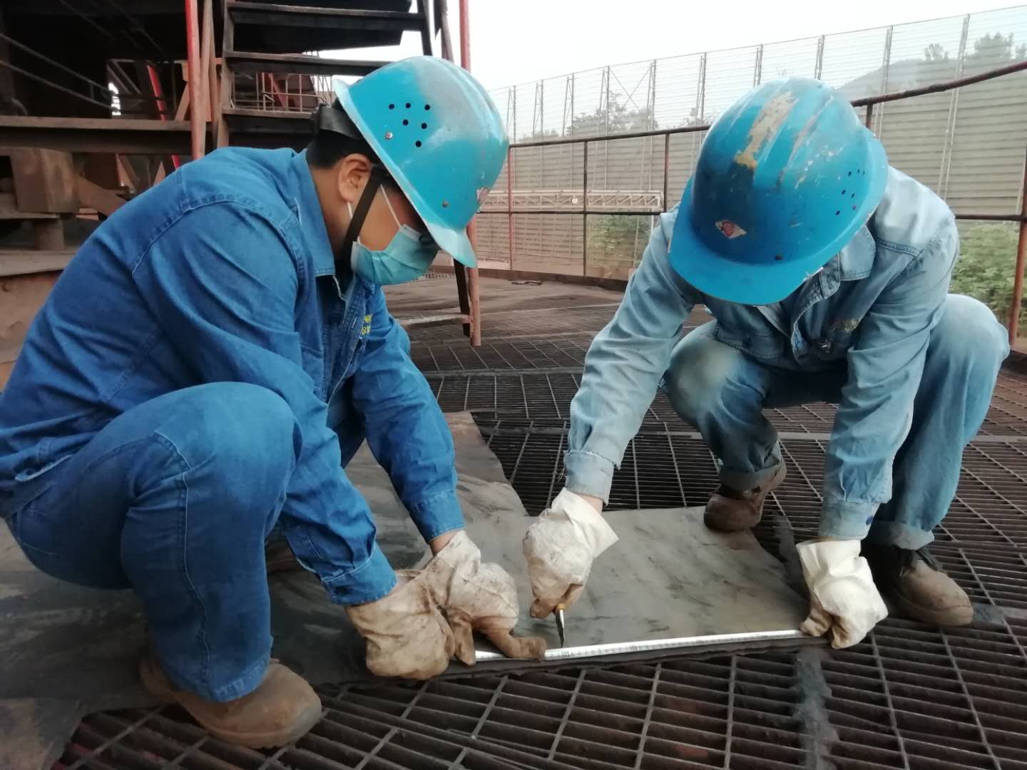 �����������_������Ч���ܴa�i��