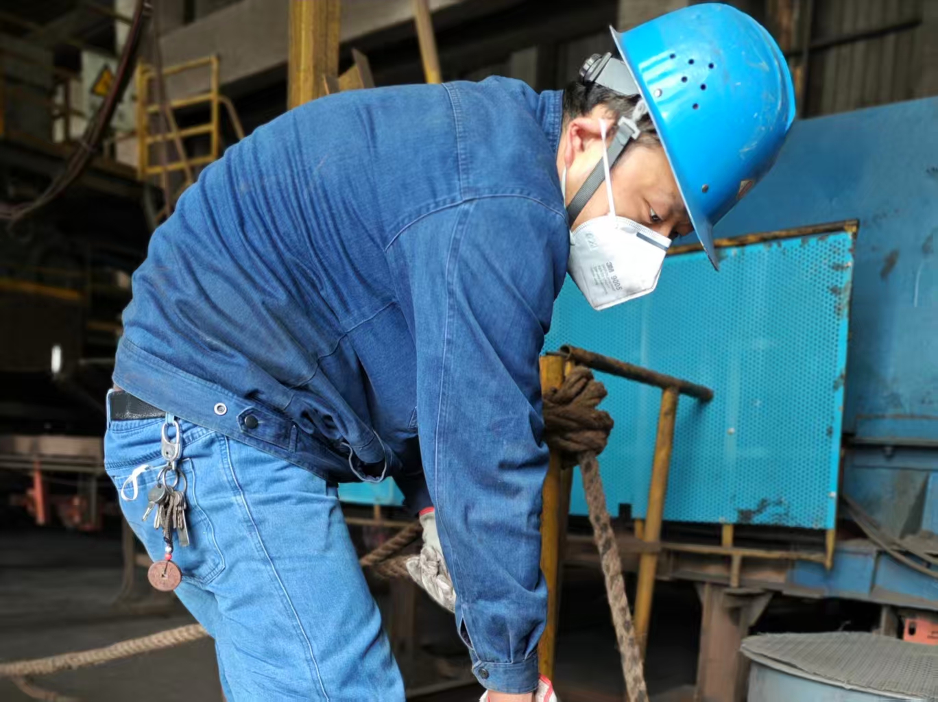 清倉攻堅聚合力 一線奮戰保生產 清倉攻堅聚合力 一線奮戰保生產