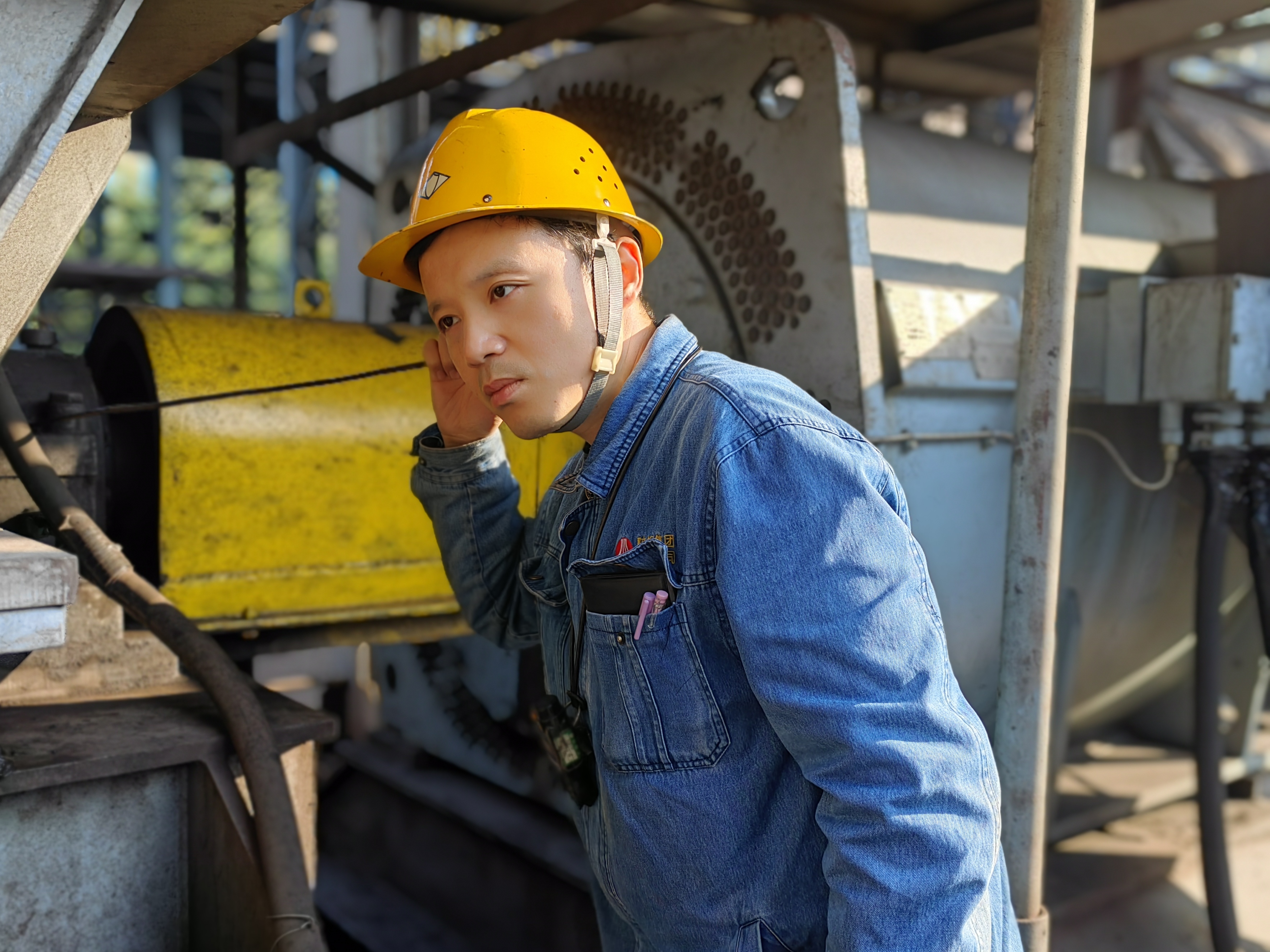 “細針密縫”繡好百日安全“平安錦” “細針密縫”繡好百日安全“平安錦”