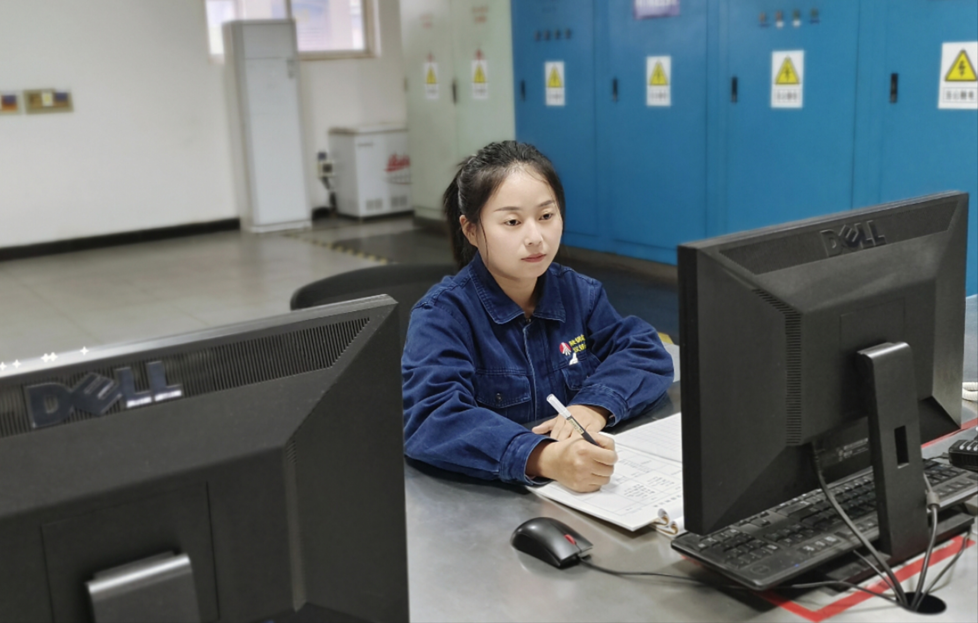 追夢路上的“破繭”青年 追夢路上的“破繭”青年