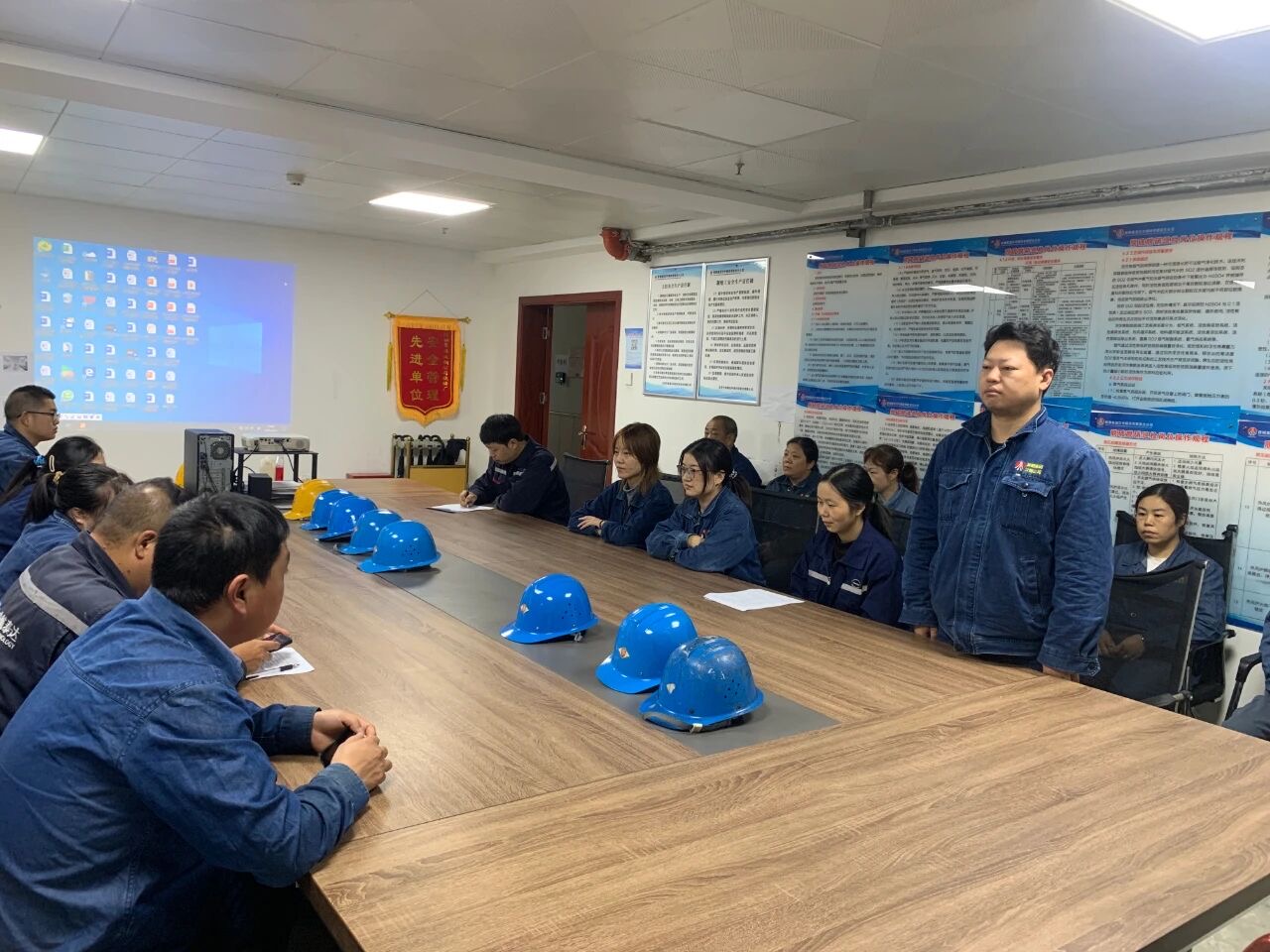 �۽���ȫ�����ġ����M���Űl���չ�֮����