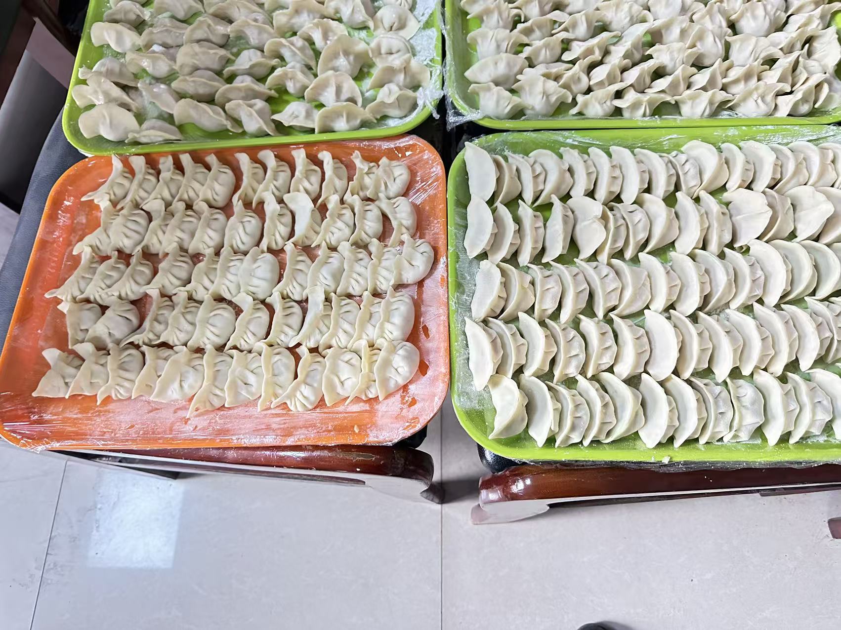 ������h�� ��ů����