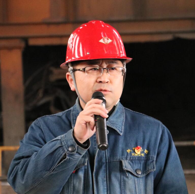 【檢修一線】煉鐵事業(yè)部召開檢修動(dòng)員誓師大會(huì) 【檢修一線】煉鐵事業(yè)部召開檢修動(dòng)員誓師大會(huì)