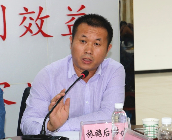 【公司新聞】公司召開(kāi)“喜迎雙節(jié) 共建鋼城”新招錄大學(xué)生座談會(huì) 【公司新聞】公司召開(kāi)“喜迎雙節(jié) 共建鋼城”新招錄大學(xué)生座談會(huì)