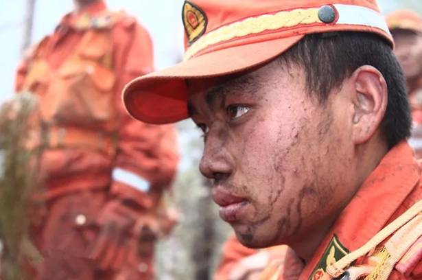 ��䓳���Է���¾��Ĵ���ɽ�����T�������������Ӣ��