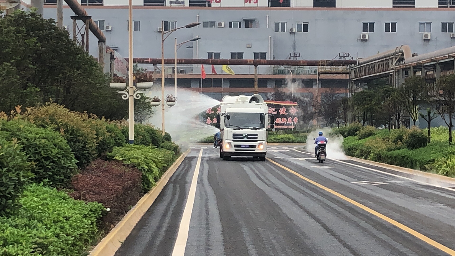 【基層動(dòng)態(tài)】全員參與,打響綠植抗旱保衛(wèi)戰(zhàn) 【基層動(dòng)態(tài)】全員參與,打響綠植抗旱保衛(wèi)戰(zhàn)