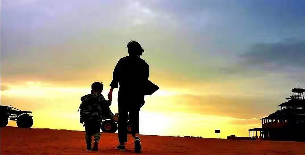 ��䓳���Է���㺢������;�г��L