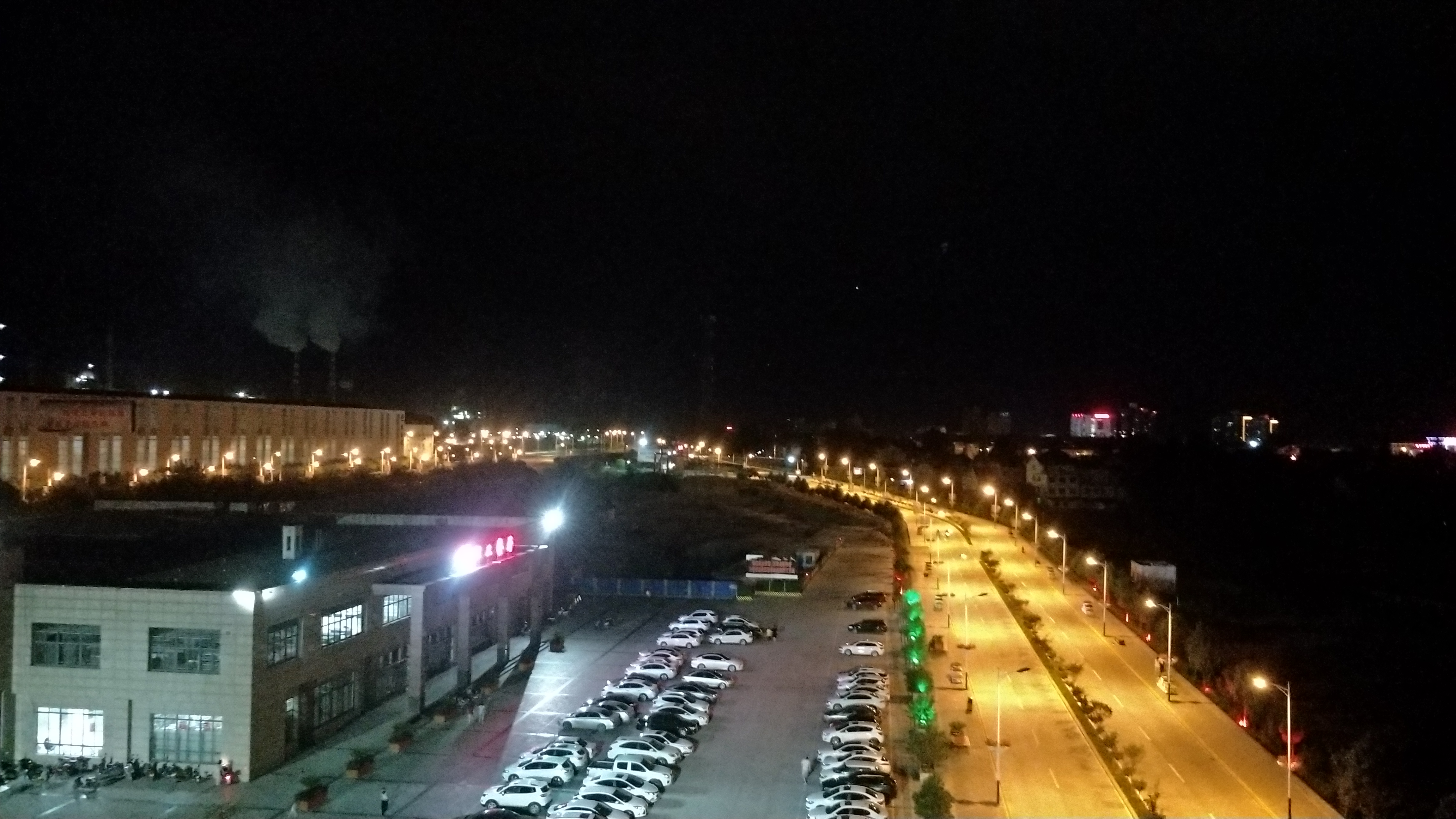 ��䓳���Է��ҹ��䓳�֮�S��