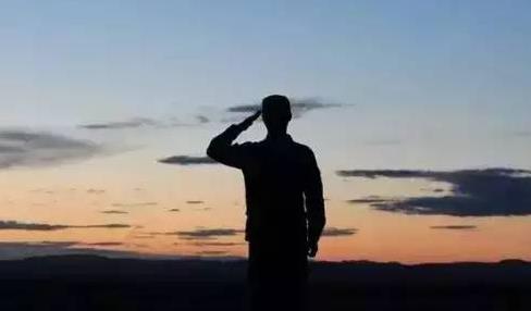 【鋼城文苑】有一種溫暖，叫做堅守