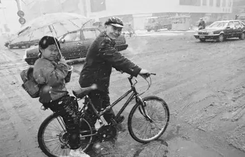 ��䓳���Է����һ�N��ů�м�