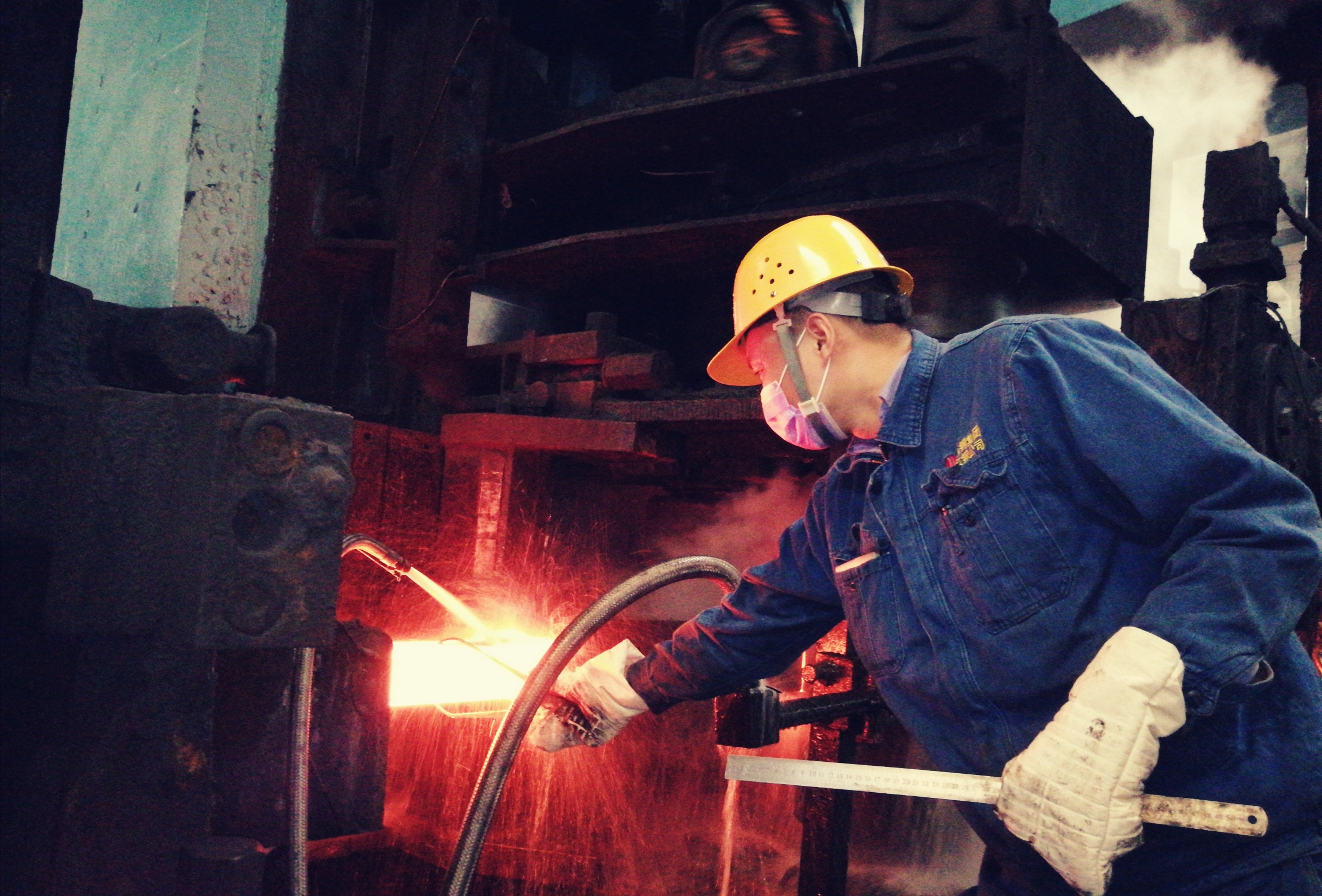 ��һ���L(f��ng)�ɡ����d܈��飬�����ഺ֦���~ï����ӛ2019����䓼��F(tu��n)���M(j��n)�����߹�����