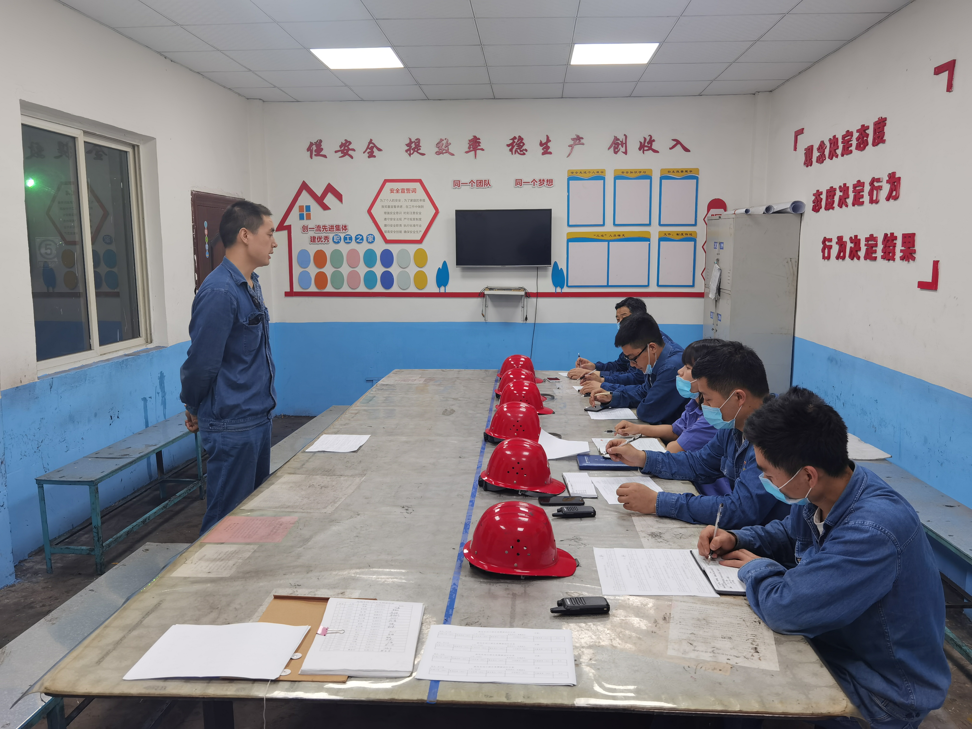 【人才建設】“誰能干就讓誰干”在軋鋼廠唱的響亮 落地有聲 【人才建設】“誰能干就讓誰干”在軋鋼廠唱的響亮 落地有聲