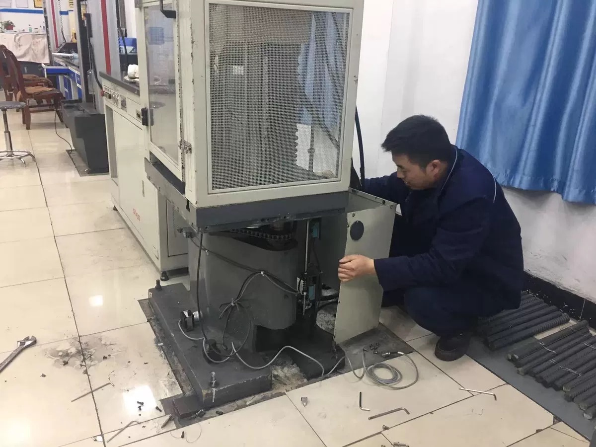 春節(jié)我們在“家”過 春節(jié)我們在“家”過